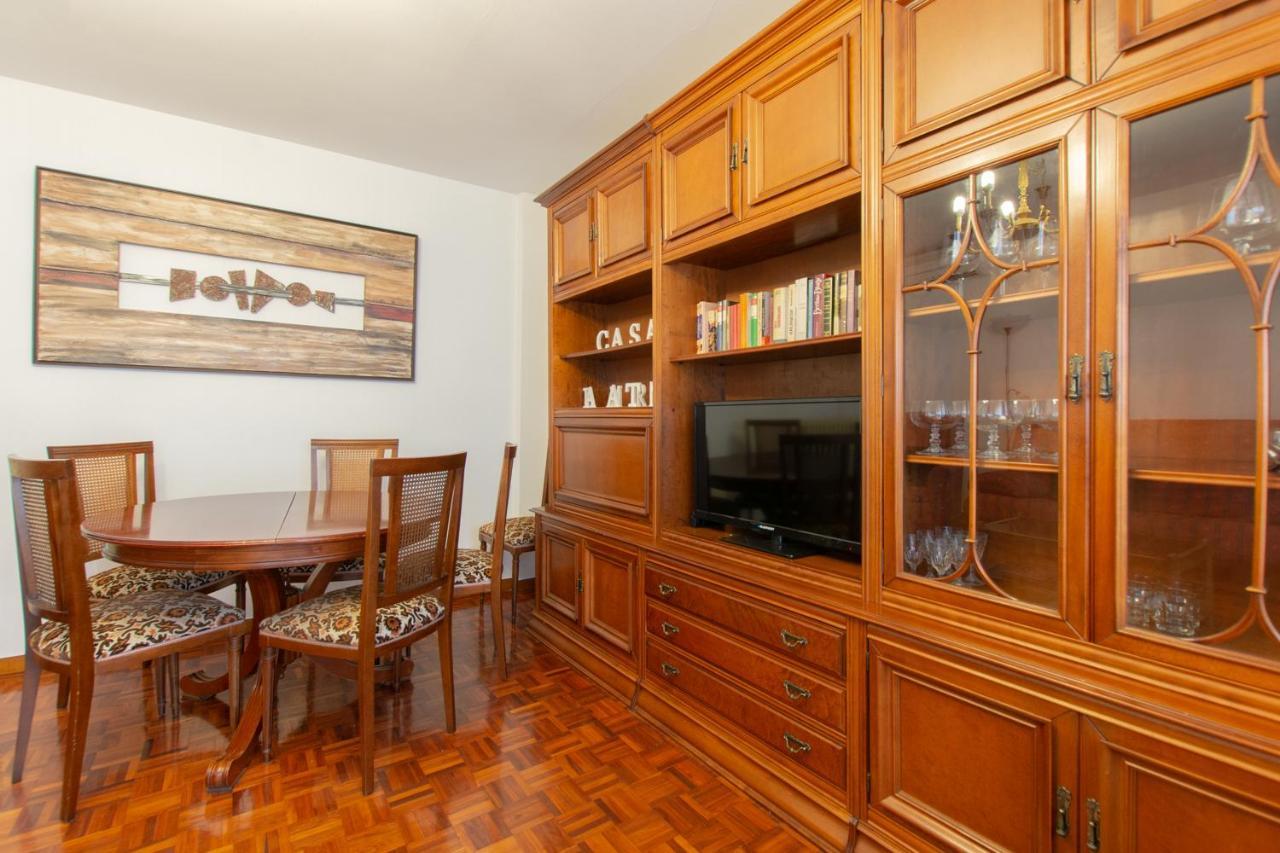 La Martina, Parking Incluido Apartamento Jaca Exterior foto